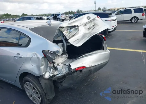 2014 Kia Forte Lx z USA, uszkodzony, nr VIN KNAFX4A68E5156665